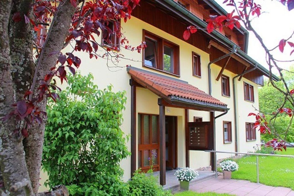 Ferienwohung Flores Hinterzarten Exterior foto